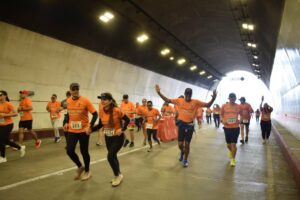 Más de 4 mil atletas participaron en la Media Maratón Túnel de La Línea en  Noticias Principales de Colombia Radio Santa Fe 1070 am